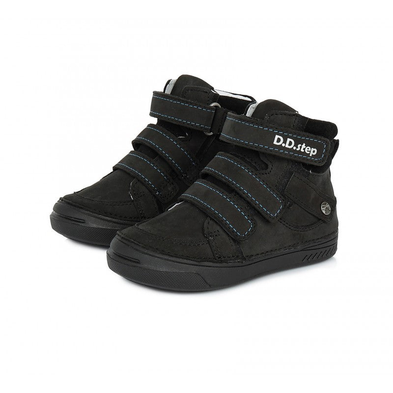 D.D.step juodi batai 25-30 d. A04092BM