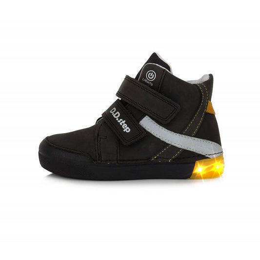 D.D.step juodi LED batai 31-36 d. A068-398AL